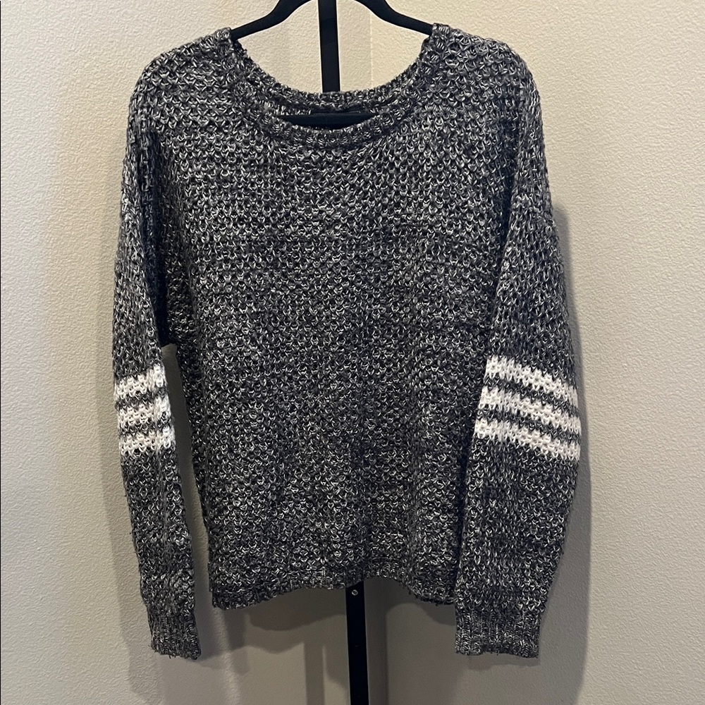 Jessica Simpson Black and White Knit Sweater